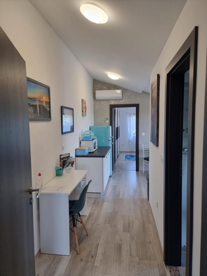 Apartment Pharos 잠브라티야 외부 사진