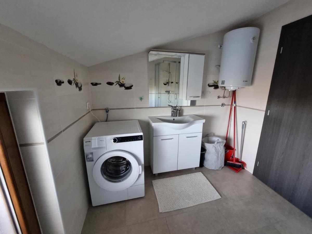 Apartment Pharos 잠브라티야 외부 사진